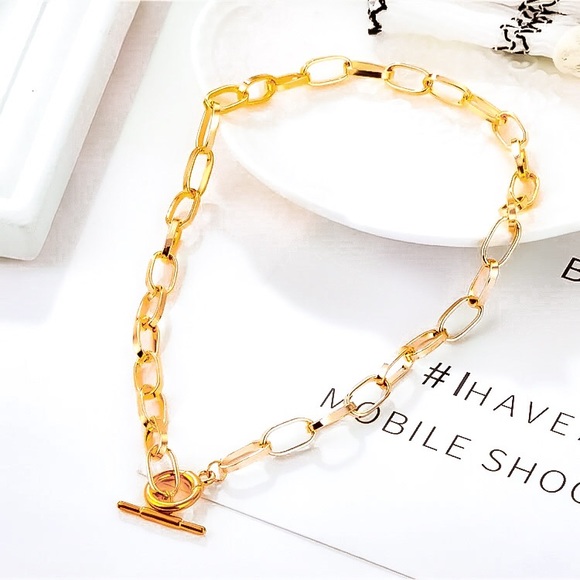 ⚜️[𝟯/$𝟭𝟴]⚜️Lock Big Link Gold Chic Choker NEW - Picture 4 of 10